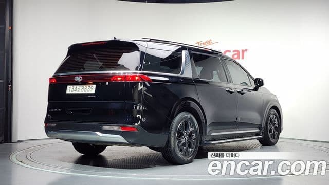 Kia Carnival 2021 — Şəkil 16/20