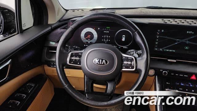 Kia Carnival 2021 — Şəkil 17/20