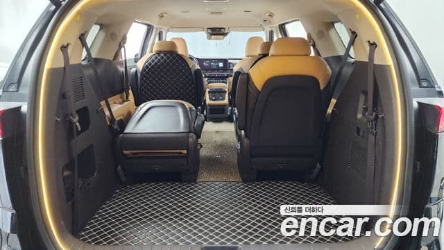 Kia Carnival 2021 — Şəkil 13/20