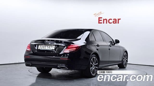 Mercedes-Benz E-Class 2020 — ფოტო 2/20