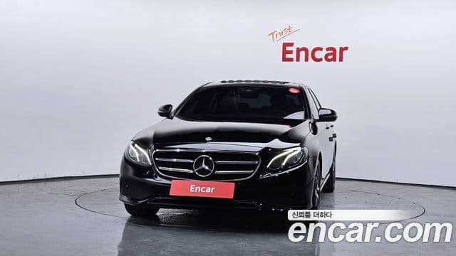 Mercedes-Benz E-Class 2020 — ფოტო 3/20