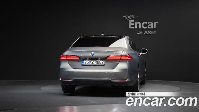 BMW 5 Series 2025 — Şəkil 4/20