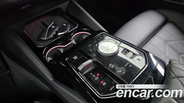 BMW 5 Series 2025 — Şəkil 9/20