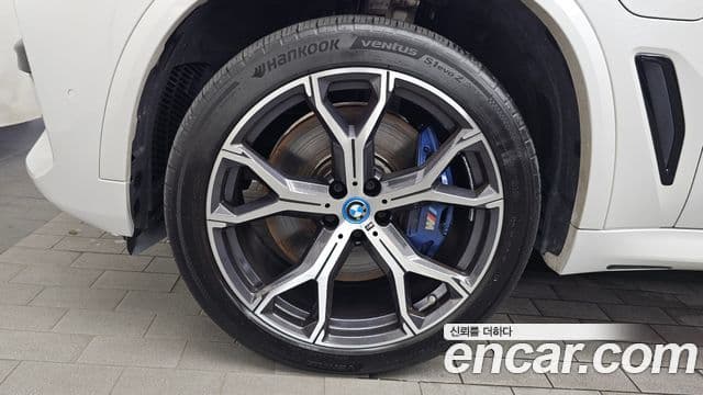 BMW X5 2022 — ფოტო 5/20