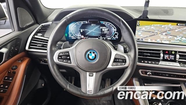 BMW X5 2022 — ფოტო 13/20