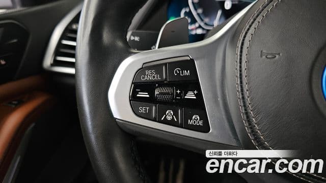BMW X5 2022 — ფოტო 16/20
