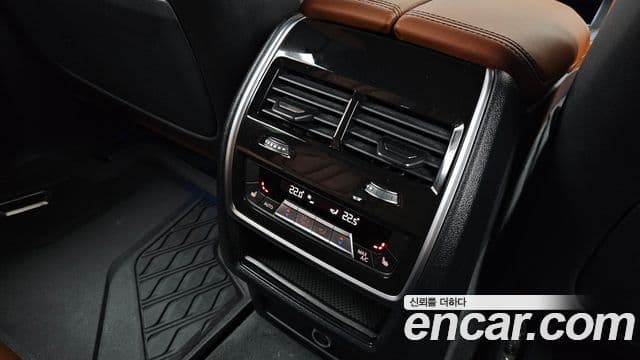 BMW X5 2022 — ფოტო 19/20