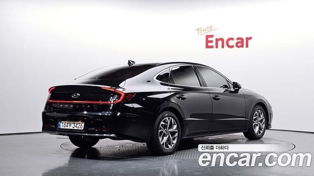 Hyundai Sonata 2021 — Фото 2/20