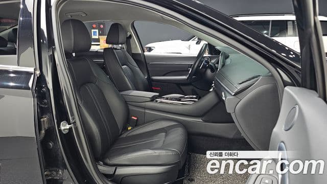 Hyundai Sonata 2021 — Фото 11/20