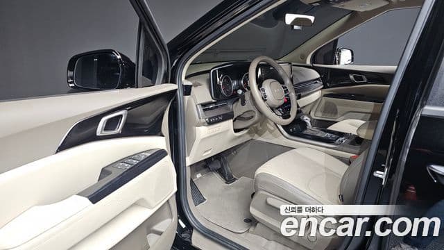 Kia Carnival 2023 — Фото 10/20
