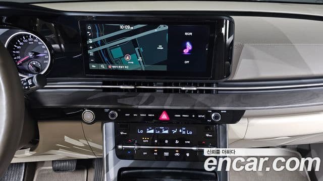 Kia Carnival 2023 — Фото 13/20