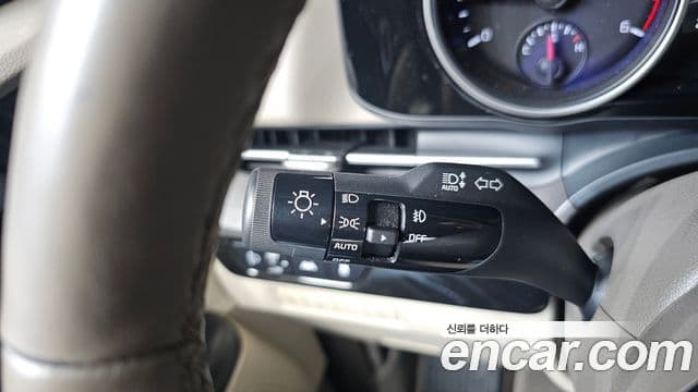 Kia Carnival 2023 — Фото 20/20