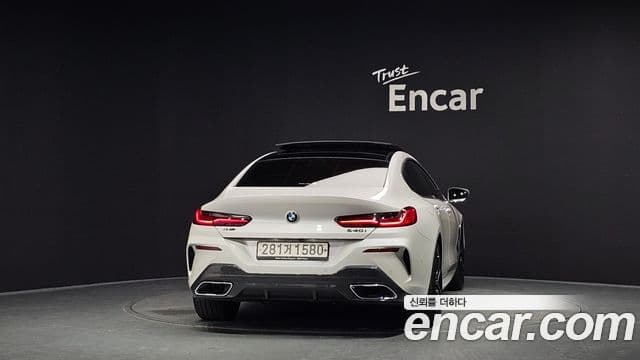 BMW 8 Series 2020 — Şəkil 4/20