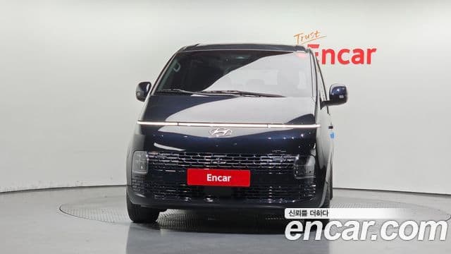 Hyundai Staria 2022 — ფოტო 3/20