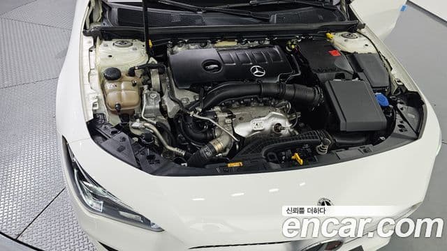 Mercedes-Benz CLA-Class 2020 — Photo 15/20