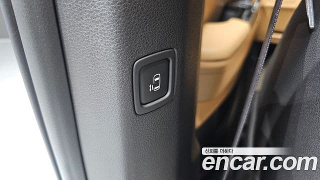 Kia Carnival 2022 — Фото 17/20