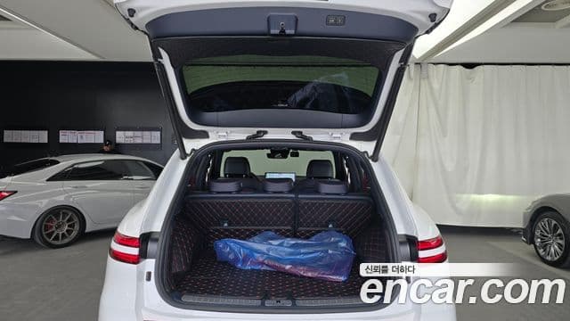 Genesis GV70 2022 — фото 20 из 20