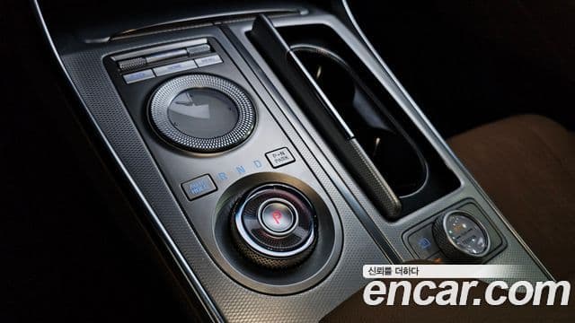 Genesis GV80 2022 — ფოტო 22/31