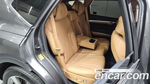 Genesis GV80 2022 — ფოტო 16/31