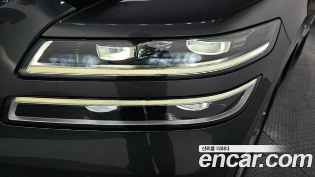 Genesis GV80 2022 — ფოტო 29/31