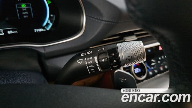 Genesis GV80 2022 — ფოტო 21/31