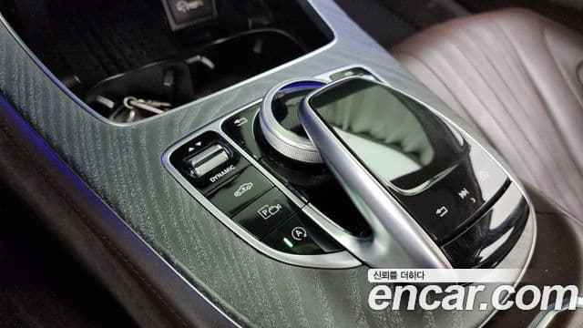 Mercedes-Benz CLS-Class 2020 — ფოტო 7/34