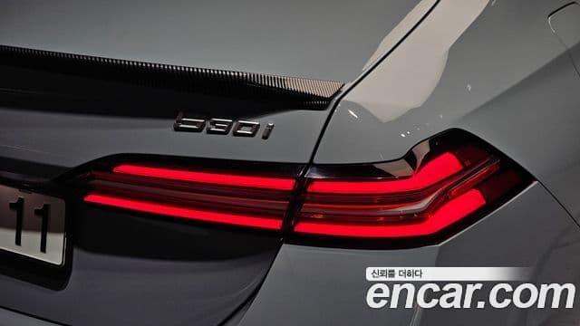 BMW 5 Series 2023 — Photo 16/30