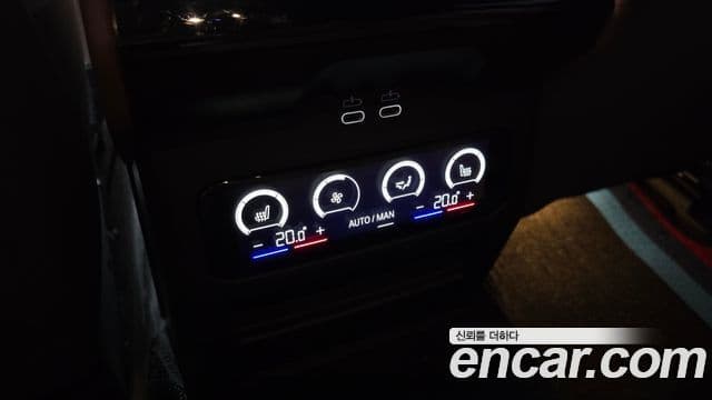 BMW 5 Series 2023 — Photo 10/30