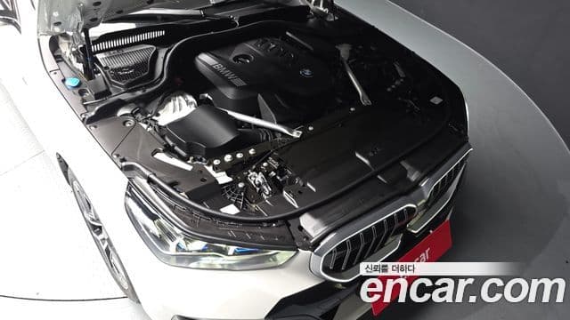 BMW 5 Series 2025 — ფოტო 6/20