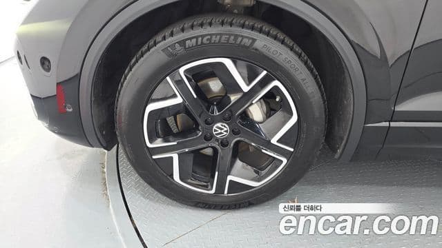 Volkswagen Touareg 2024 — Photo 12/20