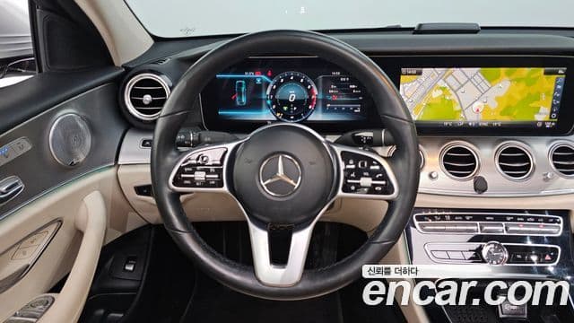 Mercedes-Benz E-Class 2019 — Şəkil 13/20