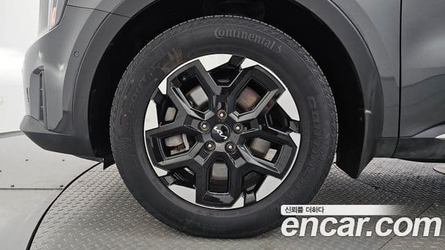Kia Sorento 2023 — Фото 5/20