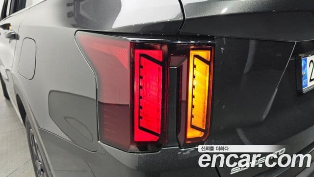 Kia Sorento 2023 — ფოტო 17/35