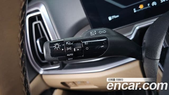 Kia Sorento 2023 — ფოტო 27/35