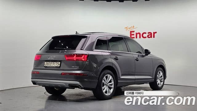 Audi Q7 2019 — Şəkil 2/20