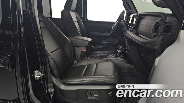 Jeep Wrangler 2025 — Şəkil 10/20