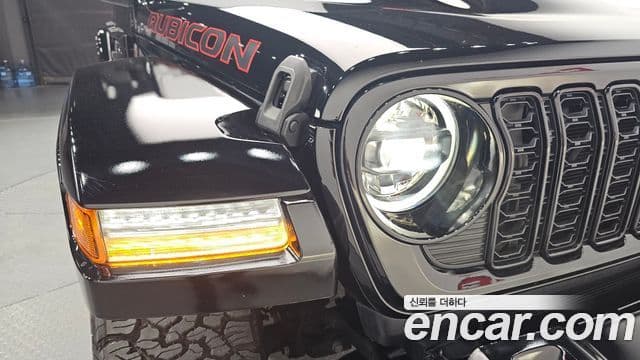 Jeep Wrangler 2025 — Photo 8/31