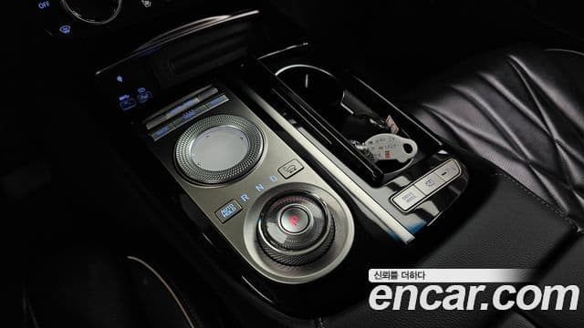 Genesis Electrified G80 2020 — Şəkil 9/20