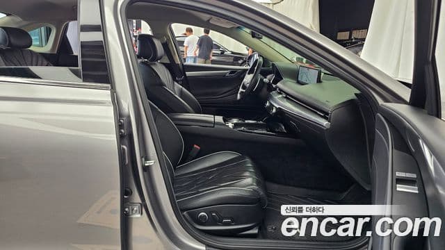 Genesis Electrified G80 2020 — Şəkil 11/20