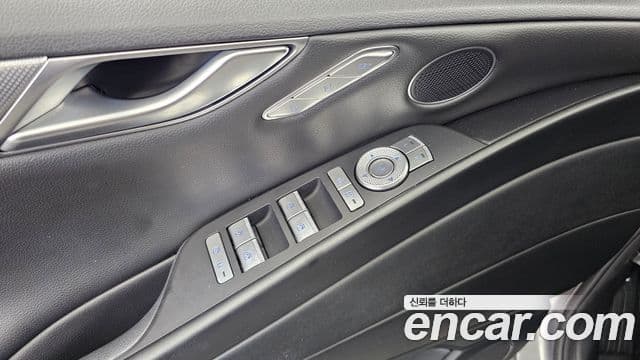 Genesis G80 2020 — Photo 24/32