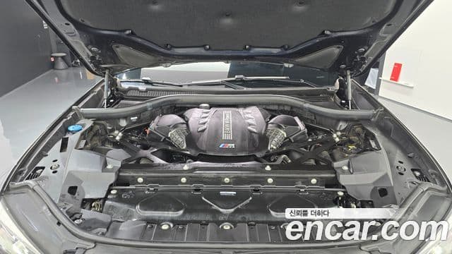 BMW X5 2022 — ფოტო 6/20