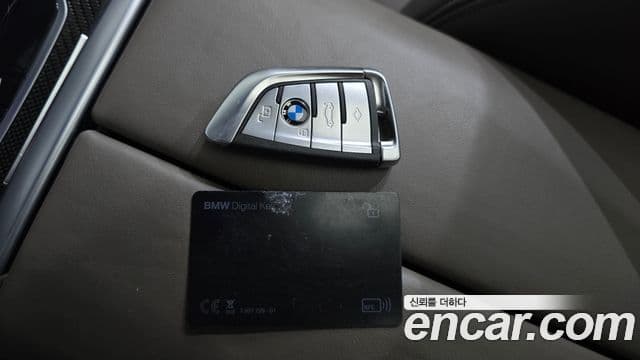 BMW X5 2022 — ფოტო 16/20