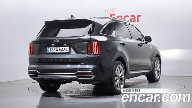 Kia Sorento 2021 — Фото 2/20