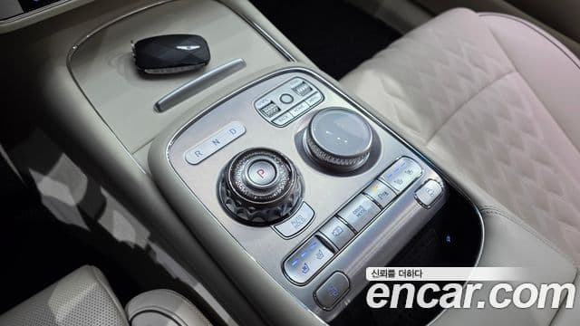 Genesis G90 2022 — Şəkil 9/20