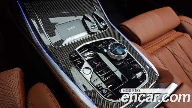 BMW X7 2025 — Şəkil 9/20