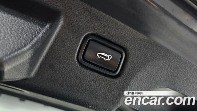 Kia Seltos 2024 — ფოტო 15/20