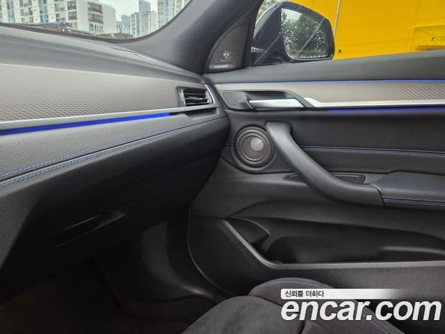 BMW X2 2021 — ფოტო 15/20
