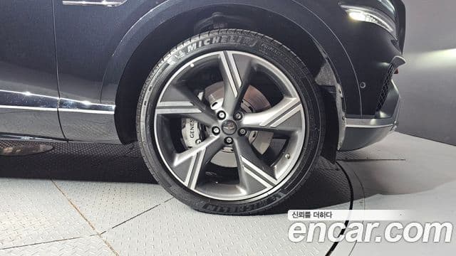 Genesis GV80 2025 — Photo 24/40