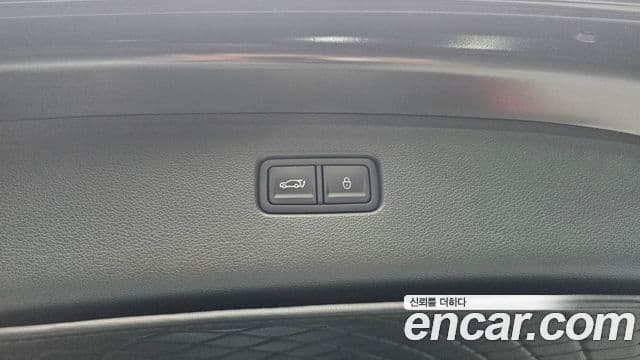 Genesis GV80 2025 — Photo 37/40