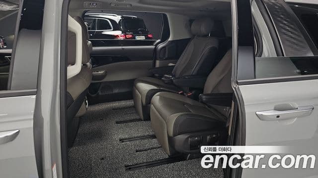 Kia Carnival 2024 — Фото 12/20